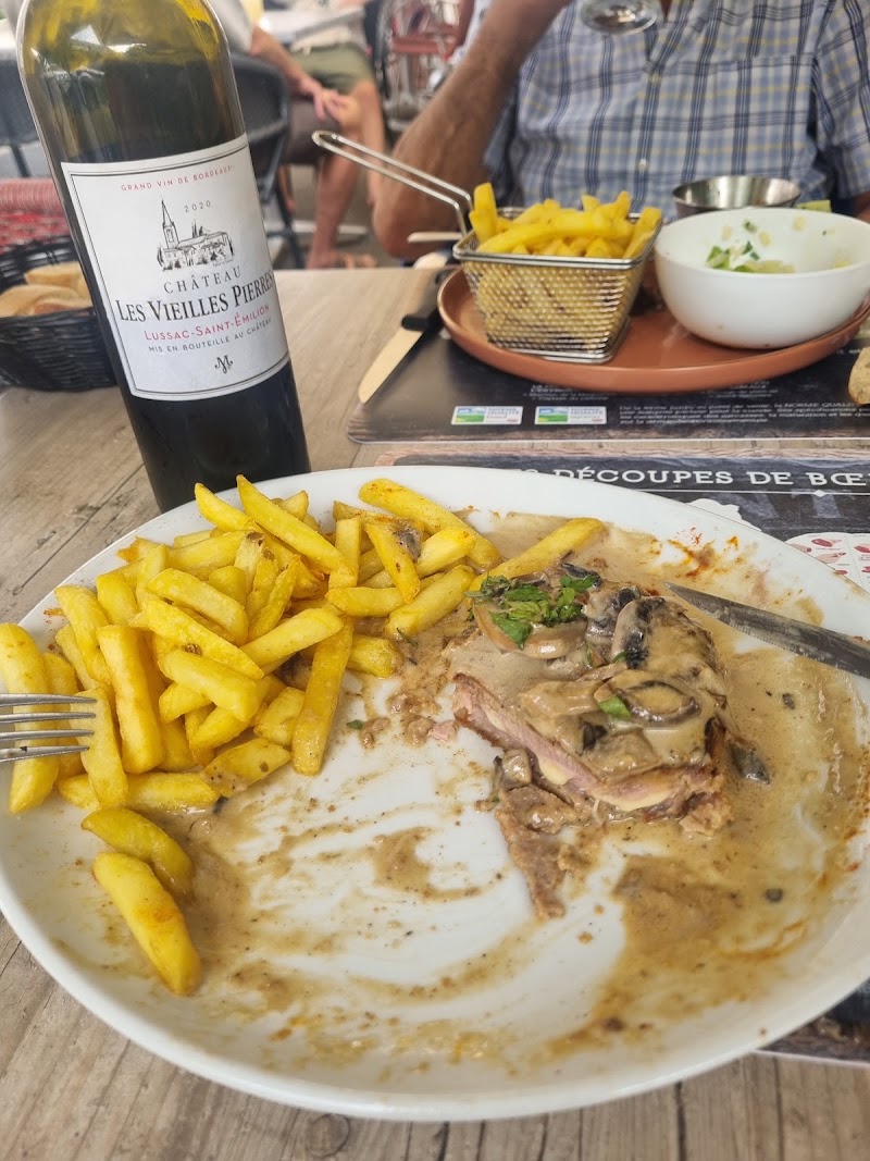 Au Raisin — restaurant Français à 25 Rue de la Digue