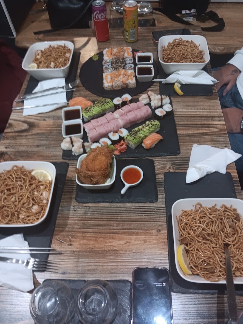 Le Bâoli (thaï-jap-sushi)
