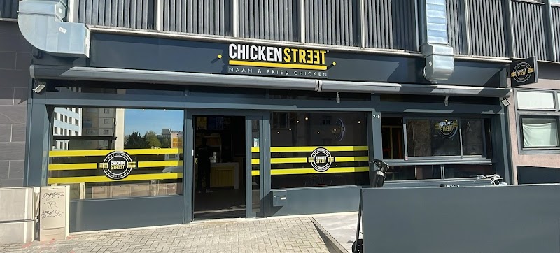 Chicken Street Strasbourg Naan & Fried Chicken