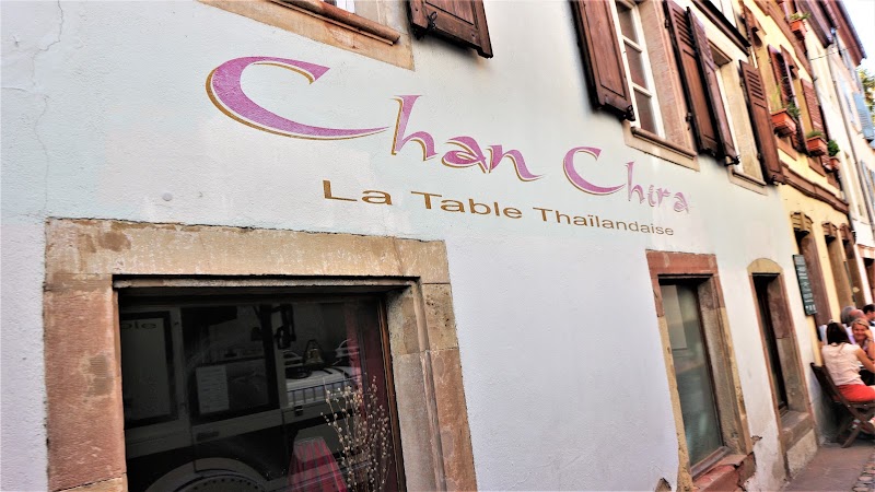 Chan Chira - La table thaïlandaise