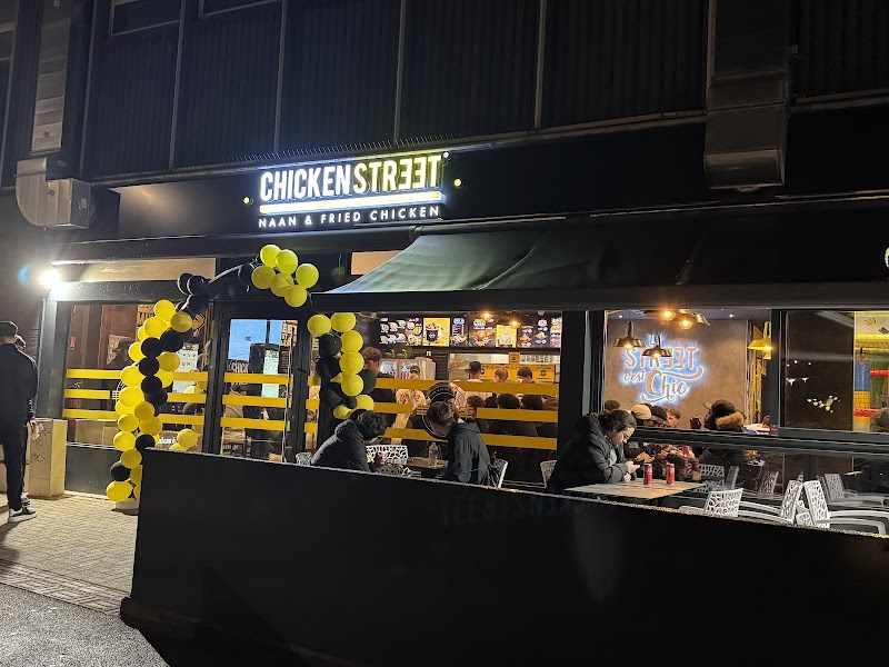 Chicken Street Strasbourg Naan & Fried Chicken