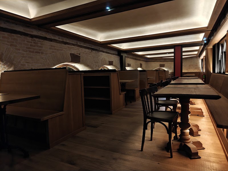 Raven Brasserie — restaurant Restaurant à Strasbourg